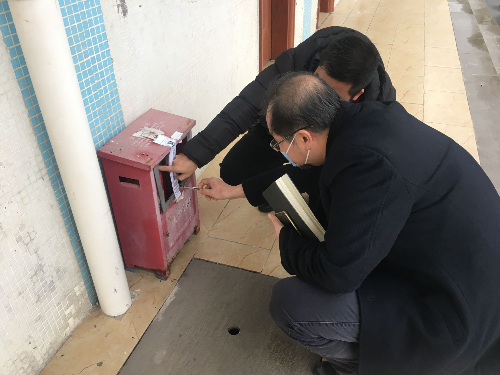 2022.02.18赴市工商技工學校開展春季開學專項檢查，查看消防設備.jpg